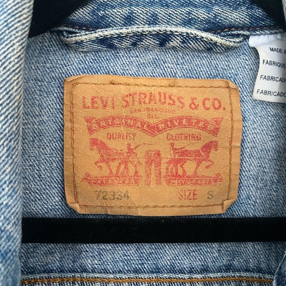 Levi’s Denim Jacket - Picture 3 of 3